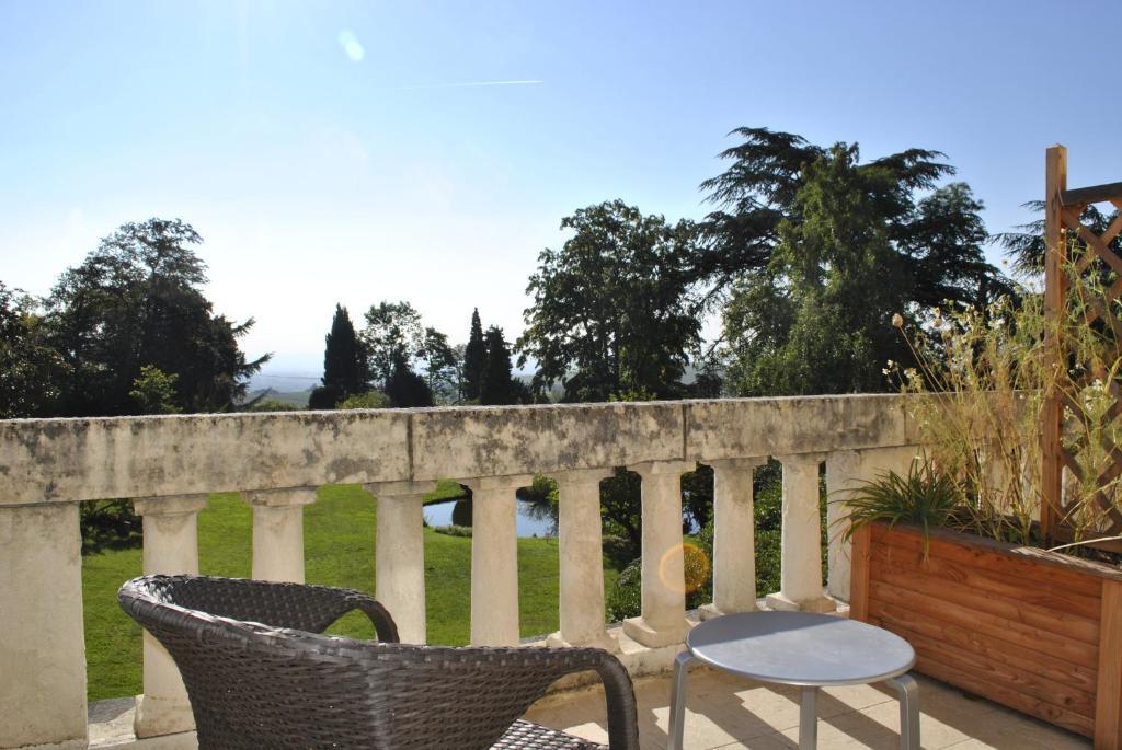 Chateau De Bellevue B&B Вилье-Моргон Номер фото